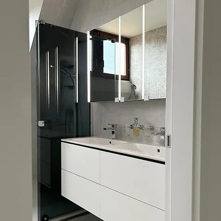 Ezt A Hazat Egy Csendes Es Nagyon Tiszta Holiday home Balatonalmadi